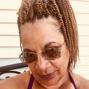 Meet your Posher, Juliette